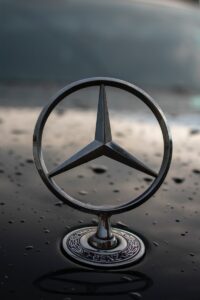 how to create a watermark - Mercedes-Benz emblem